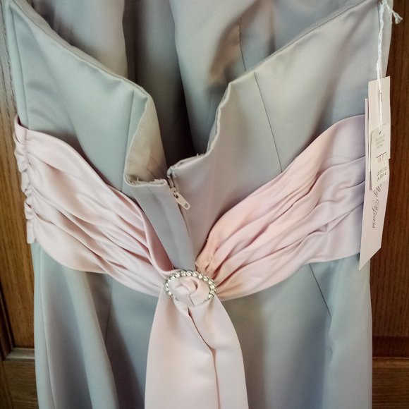📚 Vintage 90's/Y2K Satin Bridesmaid Gown NWT - Picture 4 of 6